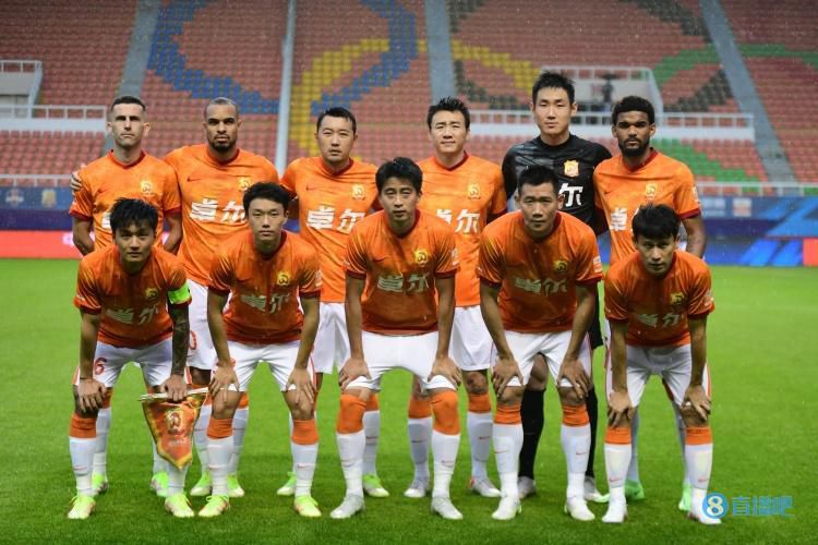 这位那不勒斯后卫将接受治疗，并在一个月之后再次接受检查。